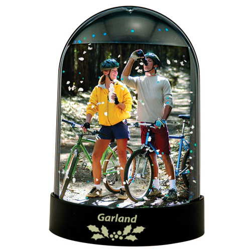 Personalized Magnetic Snow Globes